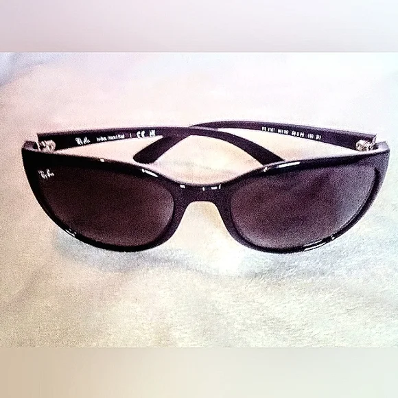 Women's Ray-Ban RB 4167 Gradient Lenses Polished Black Cat Eye Sunglasses